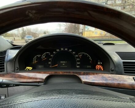 Серый Мерседес 220, объемом двигателя 3.2 л и пробегом 350 тыс. км за 4699 $, фото 17 на Automoto.ua