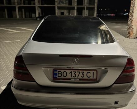 Серый Мерседес 220, объемом двигателя 2.2 л и пробегом 340 тыс. км за 6300 $, фото 5 на Automoto.ua