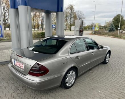 Сірий Мерседес 220, об'ємом двигуна 2.2 л та пробігом 300 тис. км за 3100 $, фото 7 на Automoto.ua