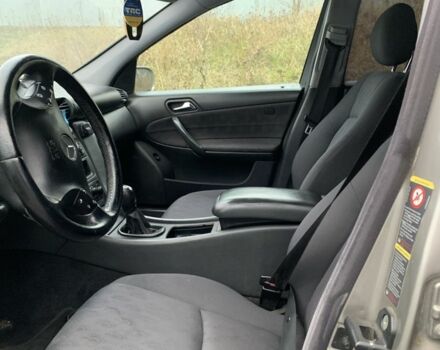 Сірий Мерседес 220, об'ємом двигуна 2.2 л та пробігом 400 тис. км за 1200 $, фото 6 на Automoto.ua