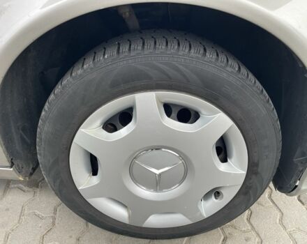 Сірий Мерседес 220, об'ємом двигуна 2.2 л та пробігом 300 тис. км за 3100 $, фото 18 на Automoto.ua