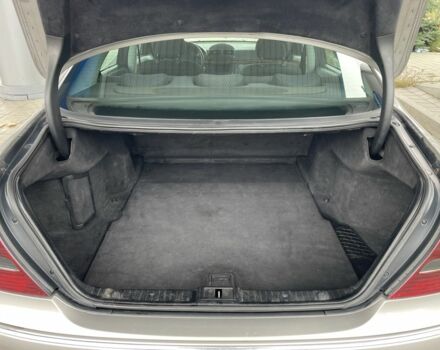 Сірий Мерседес 220, об'ємом двигуна 2.2 л та пробігом 300 тис. км за 3100 $, фото 15 на Automoto.ua