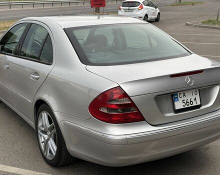 Серый Мерседес 220, объемом двигателя 2.1 л и пробегом 361 тыс. км за 7000 $, фото 7 на Automoto.ua