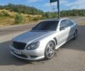 Сірий Мерседес 220, об'ємом двигуна 4 л та пробігом 380 тис. км за 8507 $, фото 1 на Automoto.ua