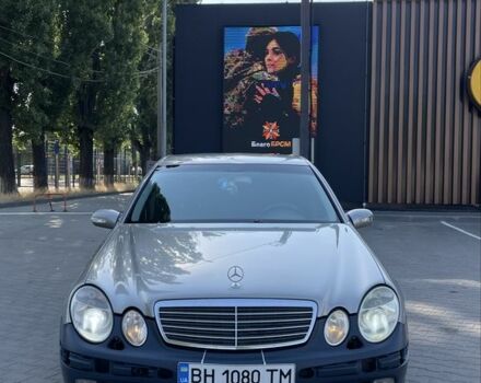 Сірий Мерседес 220, об'ємом двигуна 2.1 л та пробігом 400 тис. км за 4250 $, фото 4 на Automoto.ua