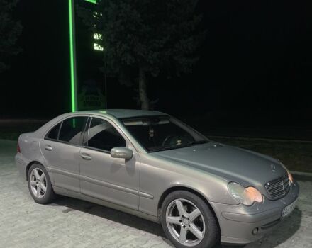 Сірий Мерседес 220, об'ємом двигуна 2.1 л та пробігом 364 тис. км за 3750 $, фото 9 на Automoto.ua