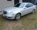 Сірий Мерседес 220, об'ємом двигуна 2 л та пробігом 325 тис. км за 3150 $, фото 10 на Automoto.ua