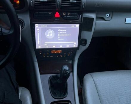 Серый Мерседес 220, объемом двигателя 2.2 л и пробегом 260 тыс. км за 2699 $, фото 13 на Automoto.ua