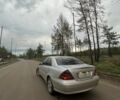 Серый Мерседес 220, объемом двигателя 2.2 л и пробегом 230 тыс. км за 2100 $, фото 1 на Automoto.ua