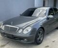 Сірий Мерседес 220, об'ємом двигуна 2.2 л та пробігом 280 тис. км за 7800 $, фото 1 на Automoto.ua