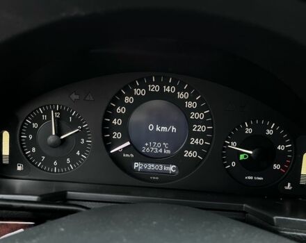 Серый Мерседес 220, объемом двигателя 2.1 л и пробегом 293 тыс. км за 7100 $, фото 4 на Automoto.ua