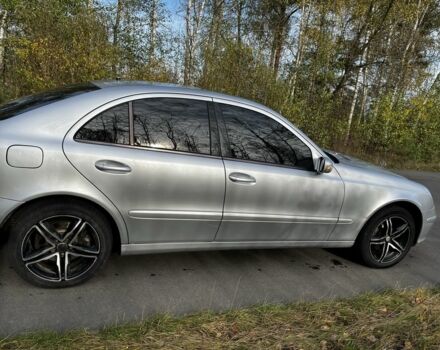 Серый Мерседес 220, объемом двигателя 2.1 л и пробегом 293 тыс. км за 7100 $, фото 14 на Automoto.ua