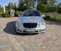 Серый Мерседес 220, объемом двигателя 2.1 л и пробегом 372 тыс. км за 10000 $, фото 1 на Automoto.ua