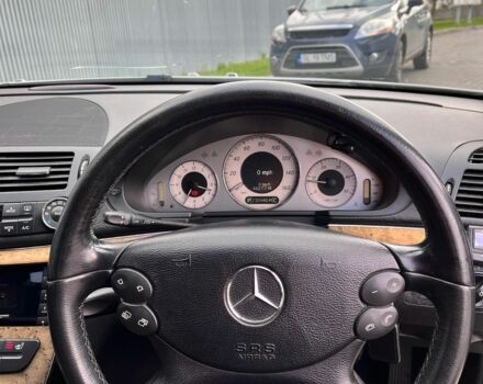 Серый Мерседес 220, объемом двигателя 2.2 л и пробегом 130 тыс. км за 3600 $, фото 7 на Automoto.ua