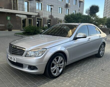 Сірий Мерседес 220, об'ємом двигуна 2.1 л та пробігом 152 тис. км за 9400 $, фото 3 на Automoto.ua