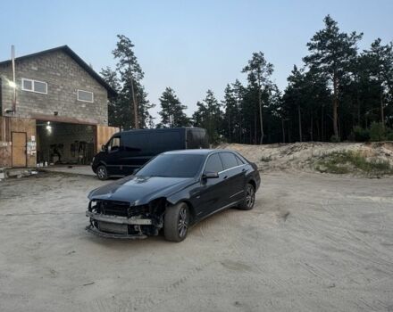 Серый Мерседес 220, объемом двигателя 2.2 л и пробегом 398 тыс. км за 9000 $, фото 1 на Automoto.ua