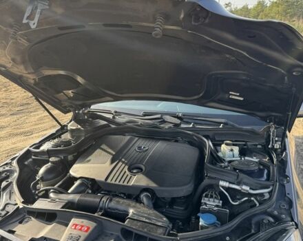 Серый Мерседес 220, объемом двигателя 2.1 л и пробегом 315 тыс. км за 9000 $, фото 7 на Automoto.ua