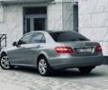 Серый Мерседес 220, объемом двигателя 2.1 л и пробегом 321 тыс. км за 9500 $, фото 4 на Automoto.ua