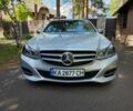 Серый Мерседес 220, объемом двигателя 2.1 л и пробегом 285 тыс. км за 14979 $, фото 1 на Automoto.ua