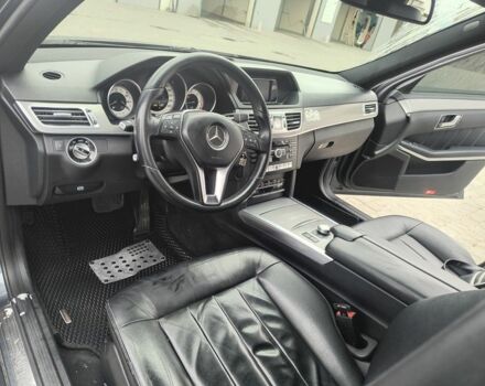 Мерседес 220 2013 в Черткове на Automoto.ua Серый Мерседес 220, объемом двигателя 2.1 л и пробегом 266 тыс. км за 13900 $, фото 7 на Automoto.ua