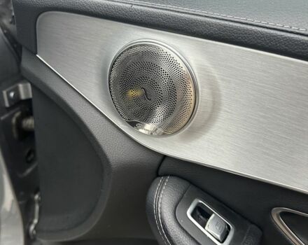 Сірий Мерседес 220, об'ємом двигуна 2.1 л та пробігом 285 тис. км за 16500 $, фото 12 на Automoto.ua