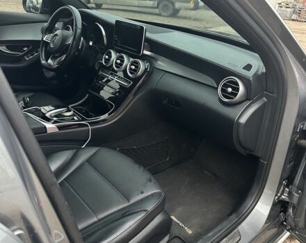 Сірий Мерседес 220, об'ємом двигуна 2.1 л та пробігом 285 тис. км за 16500 $, фото 9 на Automoto.ua