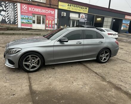 Сірий Мерседес 220, об'ємом двигуна 2.1 л та пробігом 285 тис. км за 16500 $, фото 6 на Automoto.ua