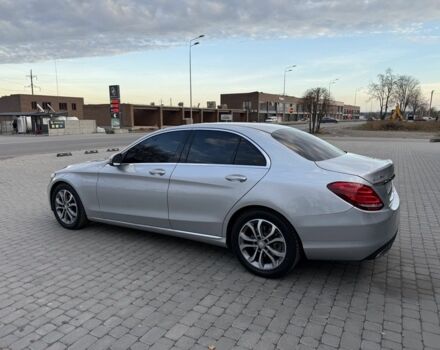 Сірий Мерседес 220, об'ємом двигуна 2.1 л та пробігом 188 тис. км за 23500 $, фото 5 на Automoto.ua