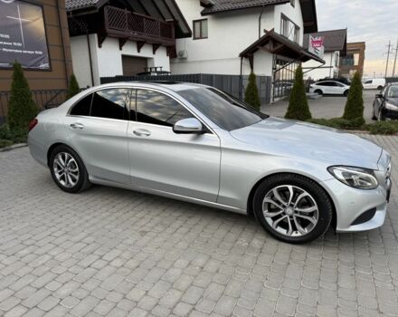 Сірий Мерседес 220, об'ємом двигуна 2.1 л та пробігом 188 тис. км за 23500 $, фото 10 на Automoto.ua