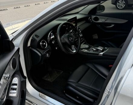 Сірий Мерседес 220, об'ємом двигуна 2.1 л та пробігом 188 тис. км за 23500 $, фото 23 на Automoto.ua