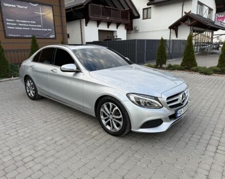 Сірий Мерседес 220, об'ємом двигуна 2.1 л та пробігом 188 тис. км за 23500 $, фото 12 на Automoto.ua