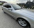 Серый Мерседес 220, объемом двигателя 5 л и пробегом 300 тыс. км за 4000 $, фото 3 на Automoto.ua