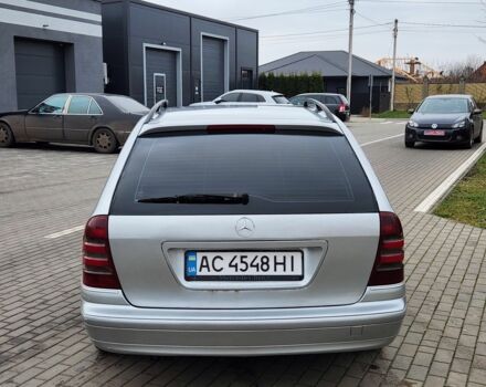 Серый Мерседес 220, объемом двигателя 2.1 л и пробегом 356 тыс. км за 3550 $, фото 8 на Automoto.ua