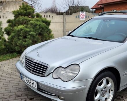 Серый Мерседес 220, объемом двигателя 2.1 л и пробегом 356 тыс. км за 3550 $, фото 13 на Automoto.ua