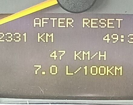 Серый Мерседес 220, объемом двигателя 2.1 л и пробегом 460 тыс. км за 4849 $, фото 5 на Automoto.ua