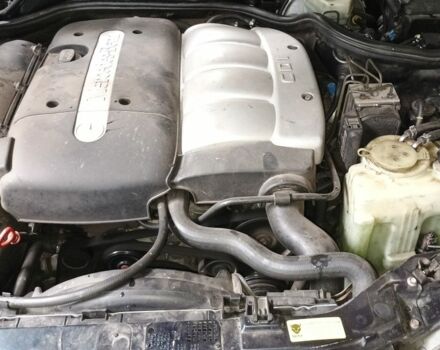 Серый Мерседес 220, объемом двигателя 2.1 л и пробегом 460 тыс. км за 4849 $, фото 1 на Automoto.ua