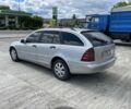 Серый Мерседес 220, объемом двигателя 2.1 л и пробегом 492 тыс. км за 3500 $, фото 4 на Automoto.ua