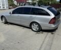 Сірий Мерседес 220, об'ємом двигуна 2.1 л та пробігом 340 тис. км за 4200 $, фото 1 на Automoto.ua