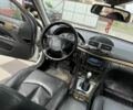 Серый Мерседес 220, объемом двигателя 2.1 л и пробегом 490 тыс. км за 5500 $, фото 6 на Automoto.ua