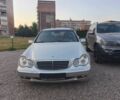 Сірий Мерседес 220, об'ємом двигуна 2.2 л та пробігом 204 тис. км за 4198 $, фото 1 на Automoto.ua