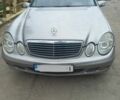 Сірий Мерседес 220, об'ємом двигуна 2.2 л та пробігом 370 тис. км за 5900 $, фото 1 на Automoto.ua