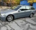Серый Мерседес 220, объемом двигателя 2.2 л и пробегом 520 тыс. км за 2600 $, фото 1 на Automoto.ua