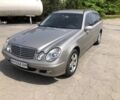 Сірий Мерседес 220, об'ємом двигуна 2.1 л та пробігом 365 тис. км за 5550 $, фото 1 на Automoto.ua