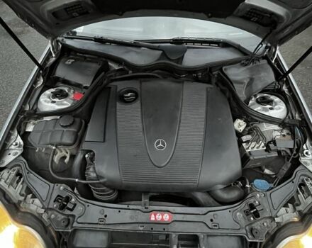 Серый Мерседес 220, объемом двигателя 2.2 л и пробегом 360 тыс. км за 3117 $, фото 6 на Automoto.ua