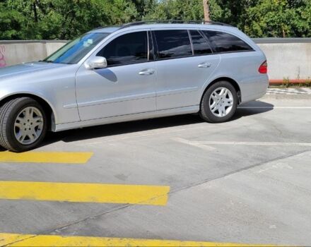 Серый Мерседес 220, объемом двигателя 2.1 л и пробегом 350 тыс. км за 9000 $, фото 11 на Automoto.ua