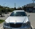 Серый Мерседес 220, объемом двигателя 2.2 л и пробегом 305 тыс. км за 6600 $, фото 1 на Automoto.ua