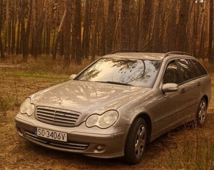 Серый Мерседес 220, объемом двигателя 0 л и пробегом 390 тыс. км за 3100 $, фото 1 на Automoto.ua