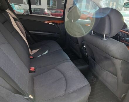 Серый Мерседес 220, объемом двигателя 2.1 л и пробегом 350 тыс. км за 9000 $, фото 8 на Automoto.ua