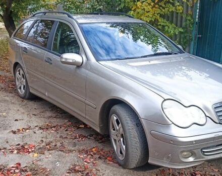 Мерседес 220 2006 у Чугуеве на Automoto.ua Сірий Мерседес 220, об'ємом двигуна 0 л та пробігом 390 тис. км за 3500 $, фото 1 на Automoto.ua