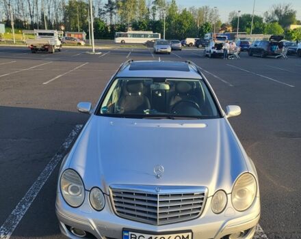 Серый Мерседес 220, объемом двигателя 2.1 л и пробегом 383 тыс. км за 8800 $, фото 8 на Automoto.ua